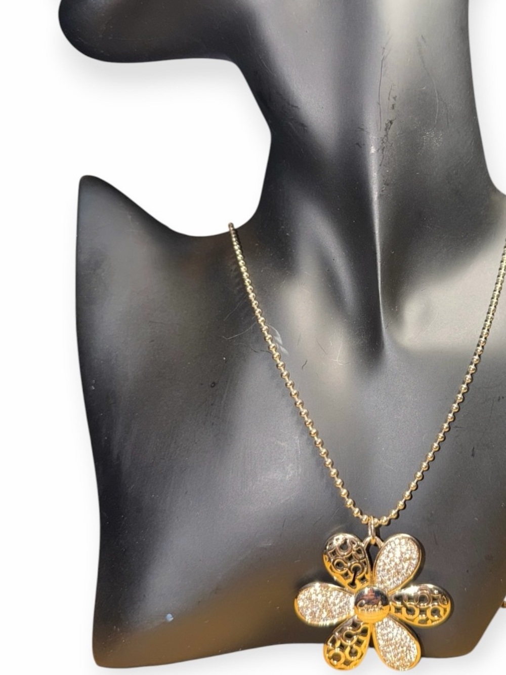 COACH Vintage Silver Tone Daisy Flower Pendant Necklace Signature C Cutout Pavé